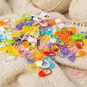 Colorful Reusable Slip-Resistant Knitting Stitch Markers Crochet Locking Clips, Multi-Color DIY Crochet Accessories, Anti-Drop Plastic Locking Stitch Markers for Craft Yarn Positioning, Sewing Supplies Crafts