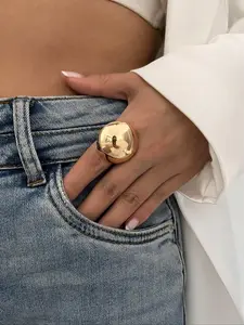 1 piece Chunky Dome Gold Statement Ring | Quiet Luxury & Old Money Style | Elegant Casual Ring, Open Adjustable Band, Smooth Polished Metal, Tarnish Resistant, Bold Design, Comfortable Fit & Lightweight | Ideal for Women, Daily Wear & Elegant Occasions