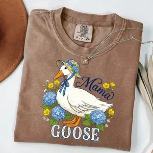 Mama Goose Tshirt, Silly Goose Shirt, Cute Mom Shirt, Baby Shower Gift, Pregnancy Reveal Tee, Holiday Mama Outfit WCXU0