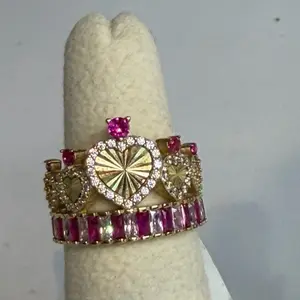 Anillo Corona CZ Rojas 10k Size-5