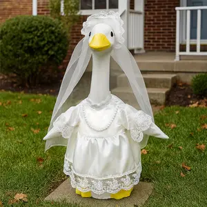 23 Inch Wedding Bride Goose Costume with Veil, Outdoor Indoor Lawn Porch Decoration, Patio Decoration, Patio Yard Decoration, Party Decoration Supplies, Fabric Wedding Dress, Lace Collar, Easy Setup