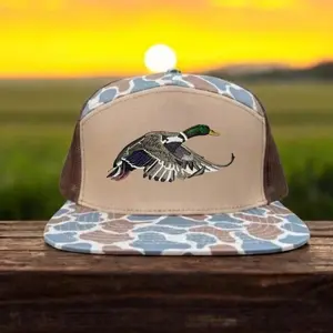 {Full Size S-5XL} Mallard Duck Hunting Trucker Hat Camo Mesh Snapback Embroidered Flying Duck Waterfowl Cap Adjustable Outdoor Hunting Hat Gift for Duck Hunters Men Women Durable Stylish Camo Hunting Accessories