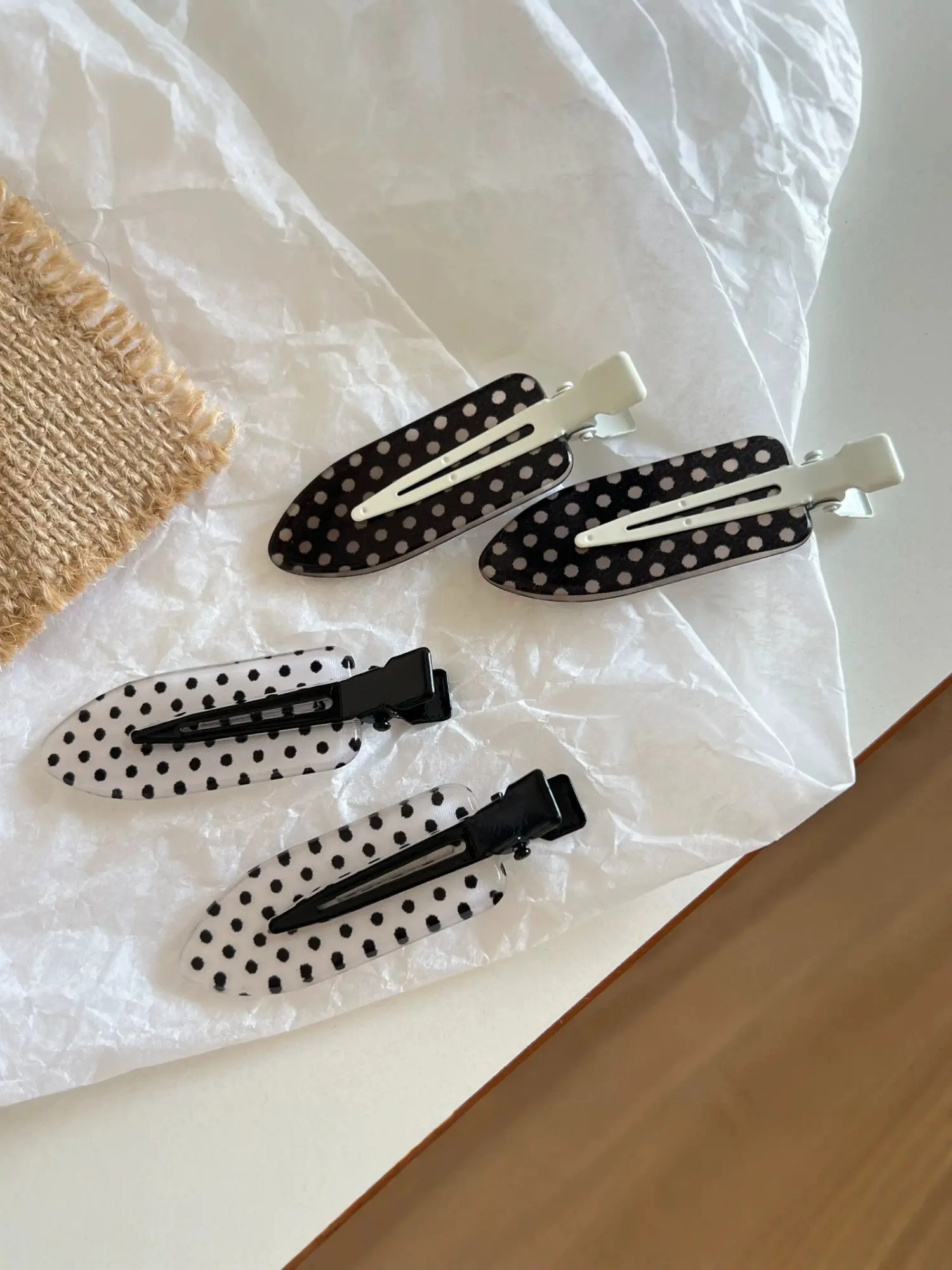 4 Pack Seamless Polka Dot Bangs Hair Clips, Cute Non Slip Fringe Barrettes, Stylish Practical Fashion Hair Accessories for Women Girls