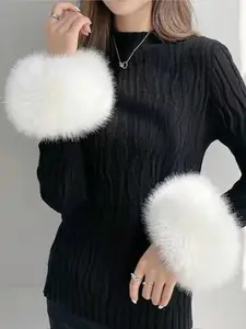 Faux Fox Fur Warm Sleeve Cuffs for Women, Windproof Gloves with Decorative Design, Cozy Arm Warmers for Cold Weather, Winter Gloves