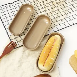 3-Piece Mini Bread Pan Set, 7-Inch Non-Stick Carbon Steel Hot Dog Baking Mold, Ideal for DIY Hot Dogs and Bread Baking