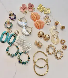 ESCOGE TUS ARETES DE $10 EN LIVE