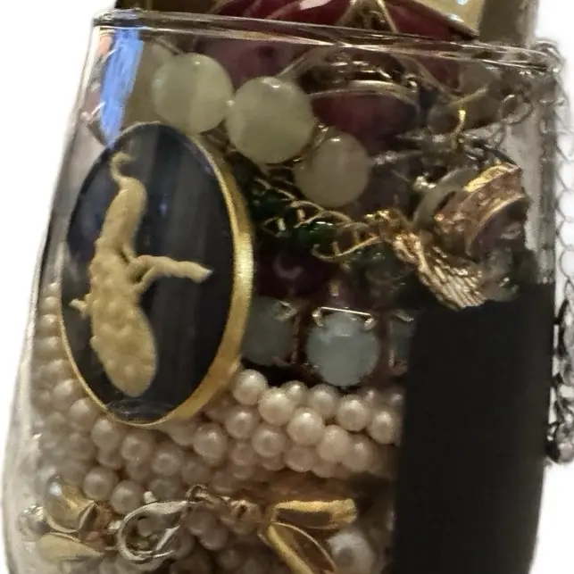 Jewelry jar 520