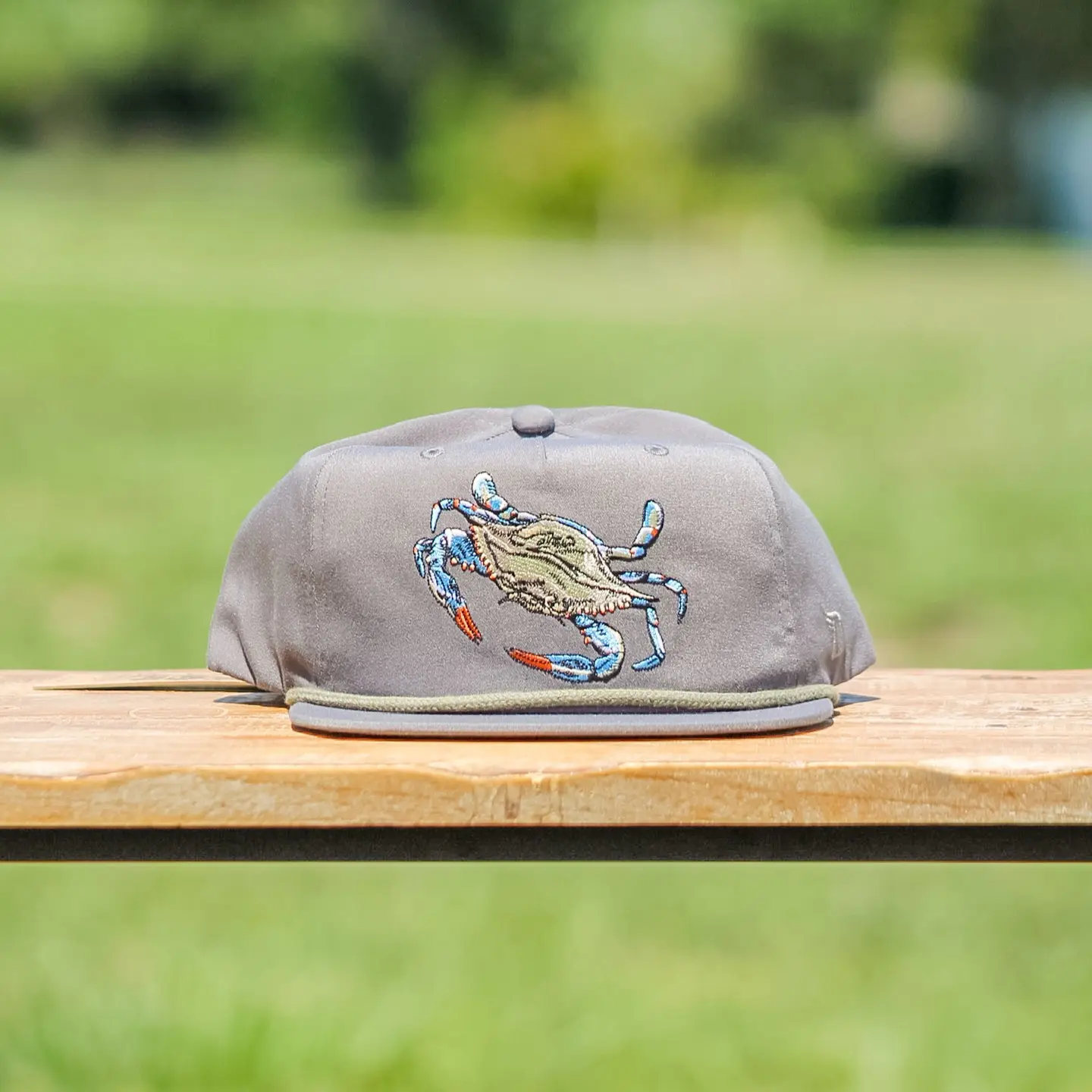 Charcoal Duck Camp Grandpa Hat with Blue Crab Design, Sports & Outdoor Accessory Hat