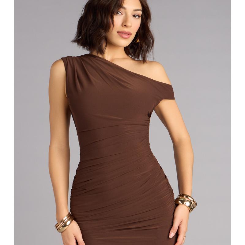 Twist the Plot Bodycon Midi Dress