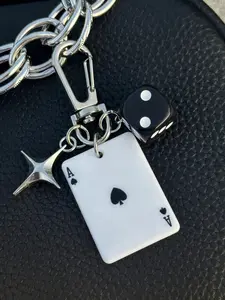 Acrylic Poker Dice Keychain with Star Pendant, Club Diamond Alloy Metal Keyring, Cute Y2K Style Car Accessory, Phone Chain Decoration, Keychain Kawaii, Keychain For Bags, Trendy Cute Keychain