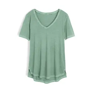 Lucia Tee