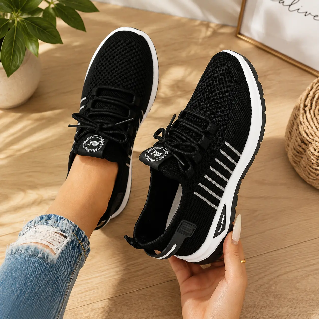Women’s Lightweight Breathable Mesh Sneakers Comfortable Walking Running Shoes Casual Sports Shoes