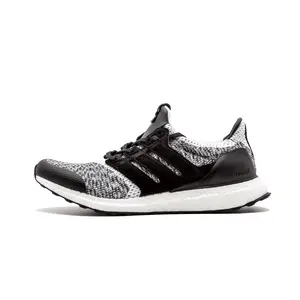 UltraBOOST S.E. "SNS x Social Status"