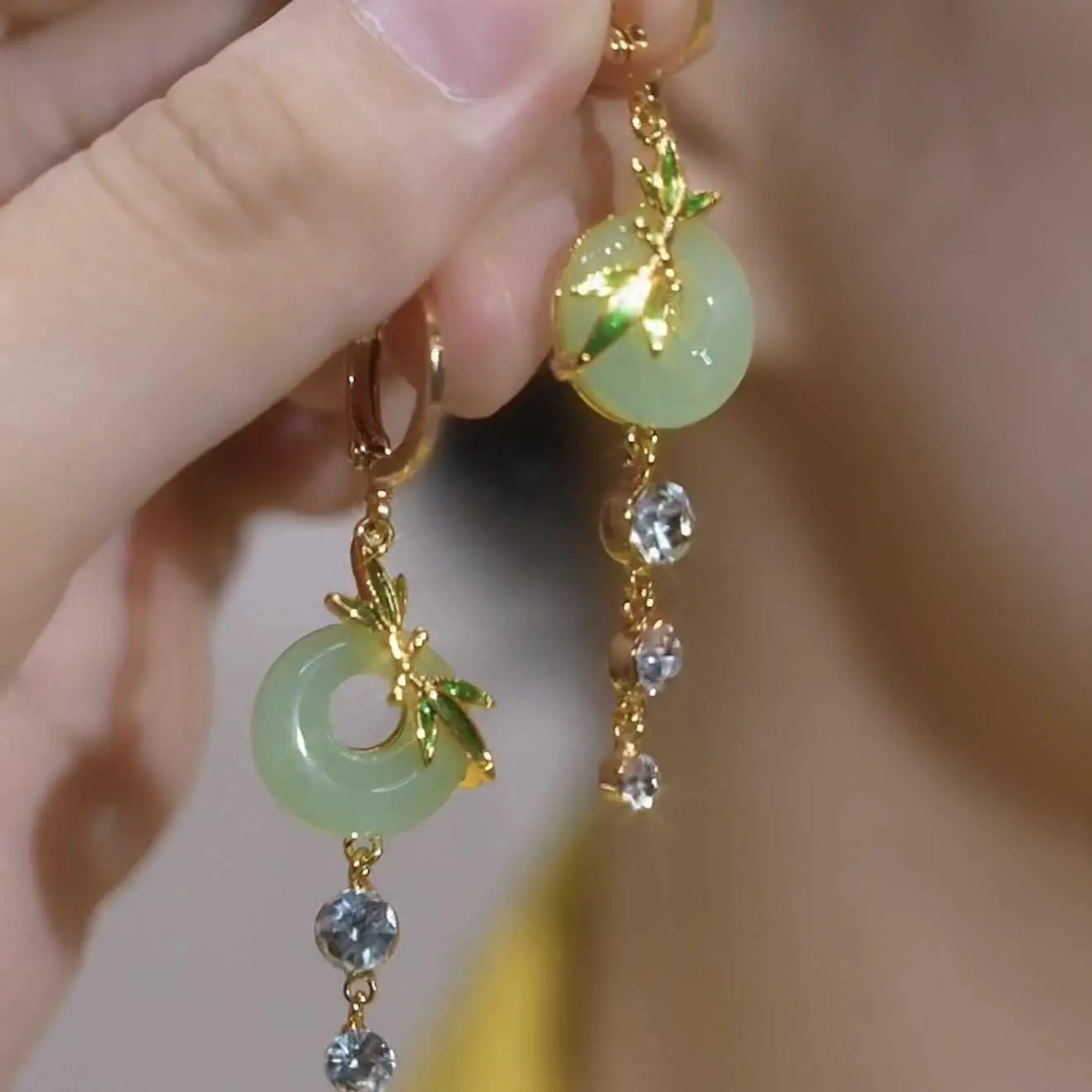 New Chinese-Style Green Ping An Buckle Bamboo Joint Ear Cuff Earrings for Women Niche Premium Feel 2026 Ancient-Style Qipao Ear Jewelry HNAL21