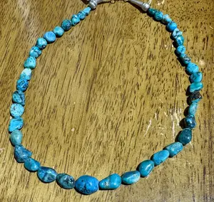 Women's Vintage Navajo Beaded Turquoise Mountain Nugget Necklace - Boho Western Costume Fashion Accessory, Statement Jewelry, Necklace Layering Piece