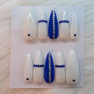 Simple Royalty - Handmade Press on Nails