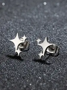 Simple hip-hop style couple earrings, fashionable street earrings, stud earrings jewelry, Ear Studs, Hypoallergenic Stainless Steel, are the ideal choice for hip-hop enthusiasts and performers, suitable for both men and women.