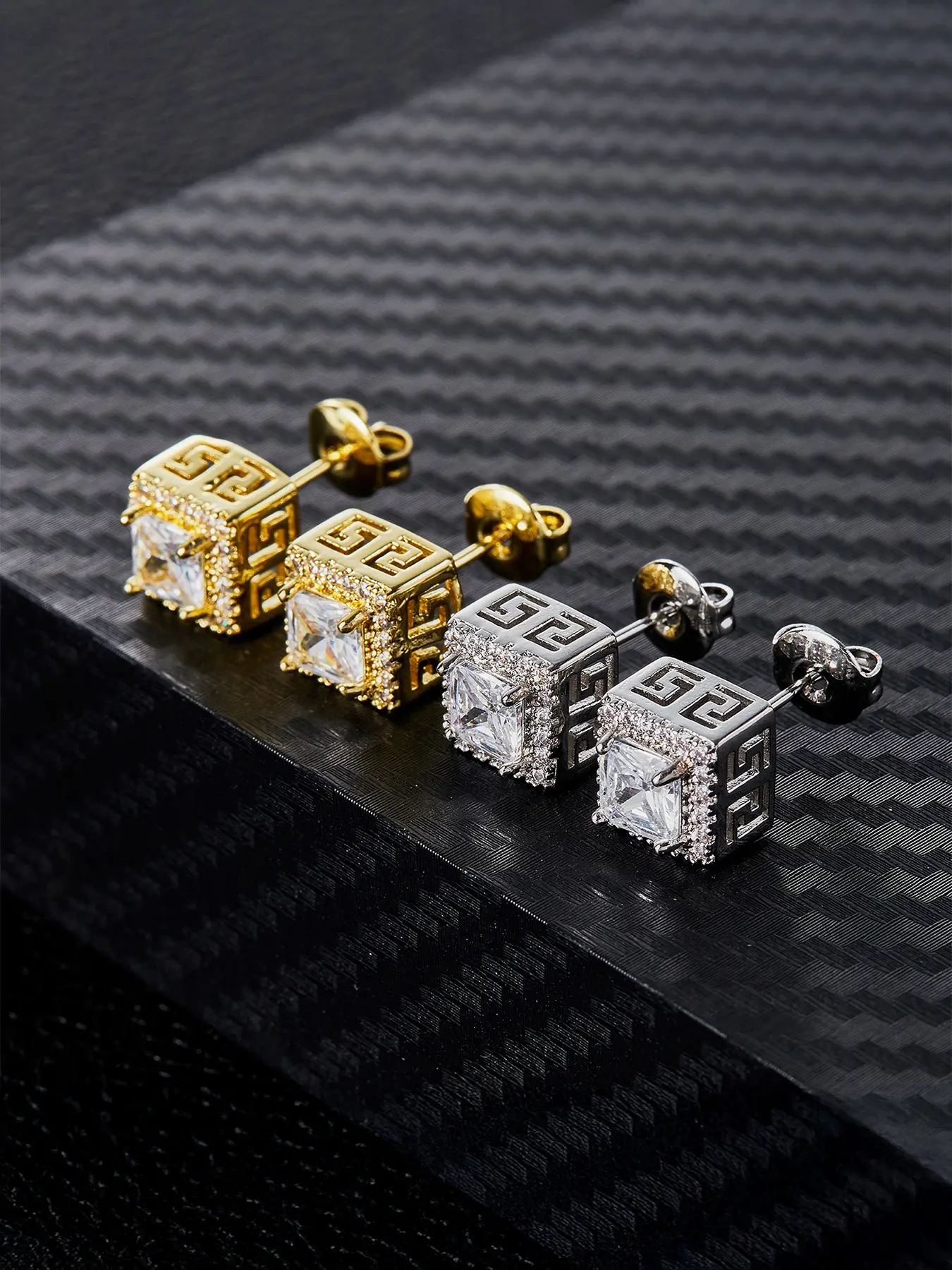 2 pairs of ICED CHICS square hip-hop Ear Studs sets, High Quality Earrings, Stylish Jewelry, made of copper inlaid Sparkling Zircon material, can be worn stably in daily life. They are suitable for dates, couples, and both men and women Earrings Jewelry