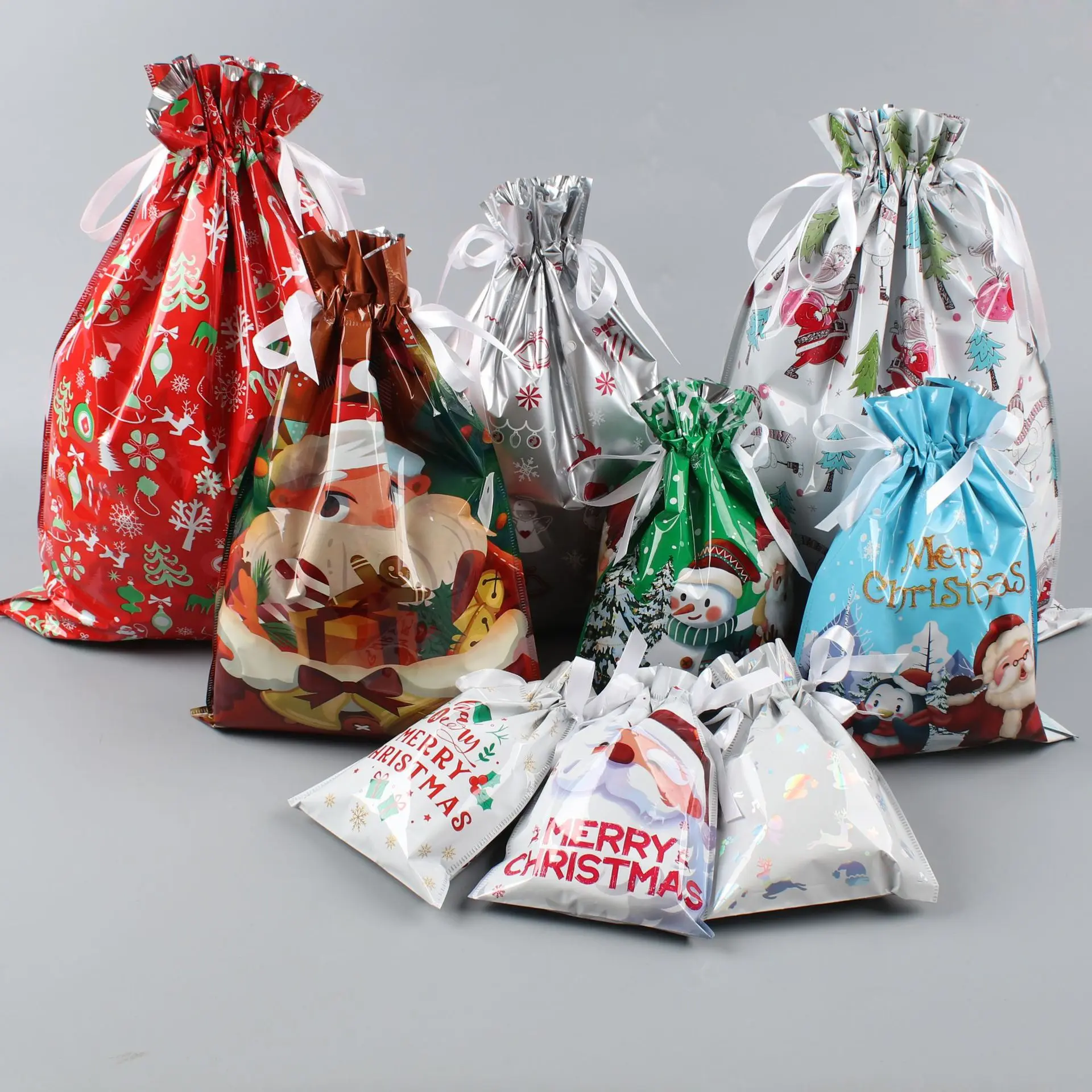Christmas Gift Drawstring Pouches Set, 15/18/24/27 Pieces, Christmas Decorative Candy Bags, Festive Holiday Packaging, Party Favors Assortment, Reusable Gift Bag, Party Goodie Bags