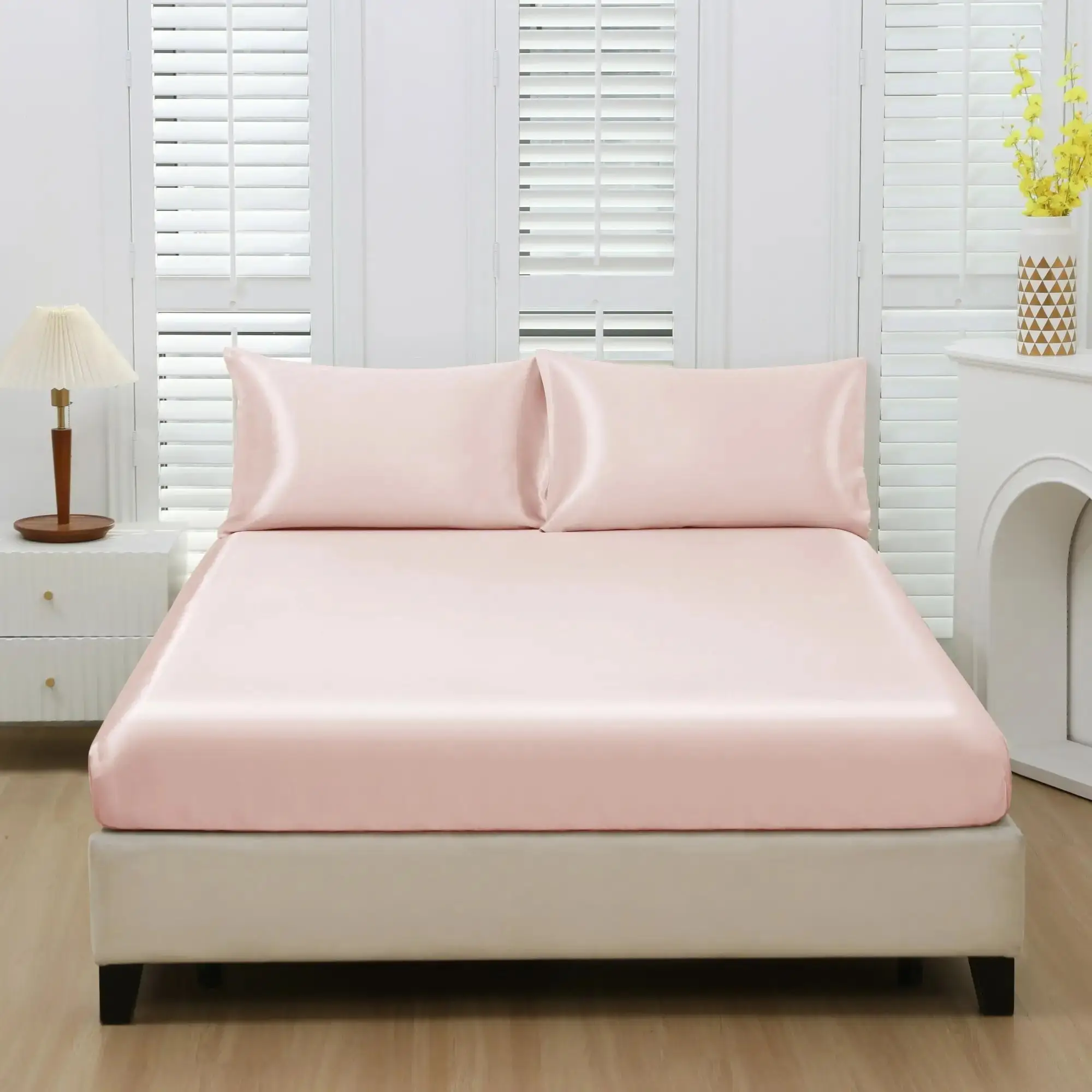 Solid Color Satin Fitted Sheet Set, 3 Counts/set Including 1 Count Fitted Sheet & 2 Counts Pillowcase without Filler, Soft Breathable Bedding Set for