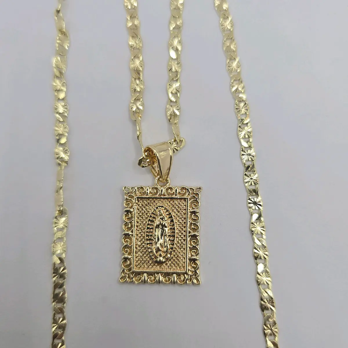 VIRGIN MARY religious necklace gold-plated regular chain style beautiful style