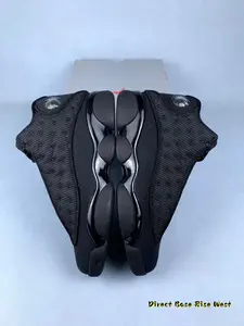 All-Black Holographic Cat-Eye Mid-Top Retro Basketball Shoes