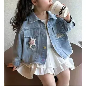 2025 Girls Western Style Denim Jacket, Frayed Hem and Heart/Patch Pocket Design - Soft Pink Blue Casual Denim Coat, Long Sleeve Button Front Closure, Spring and Autumn Casual Wear