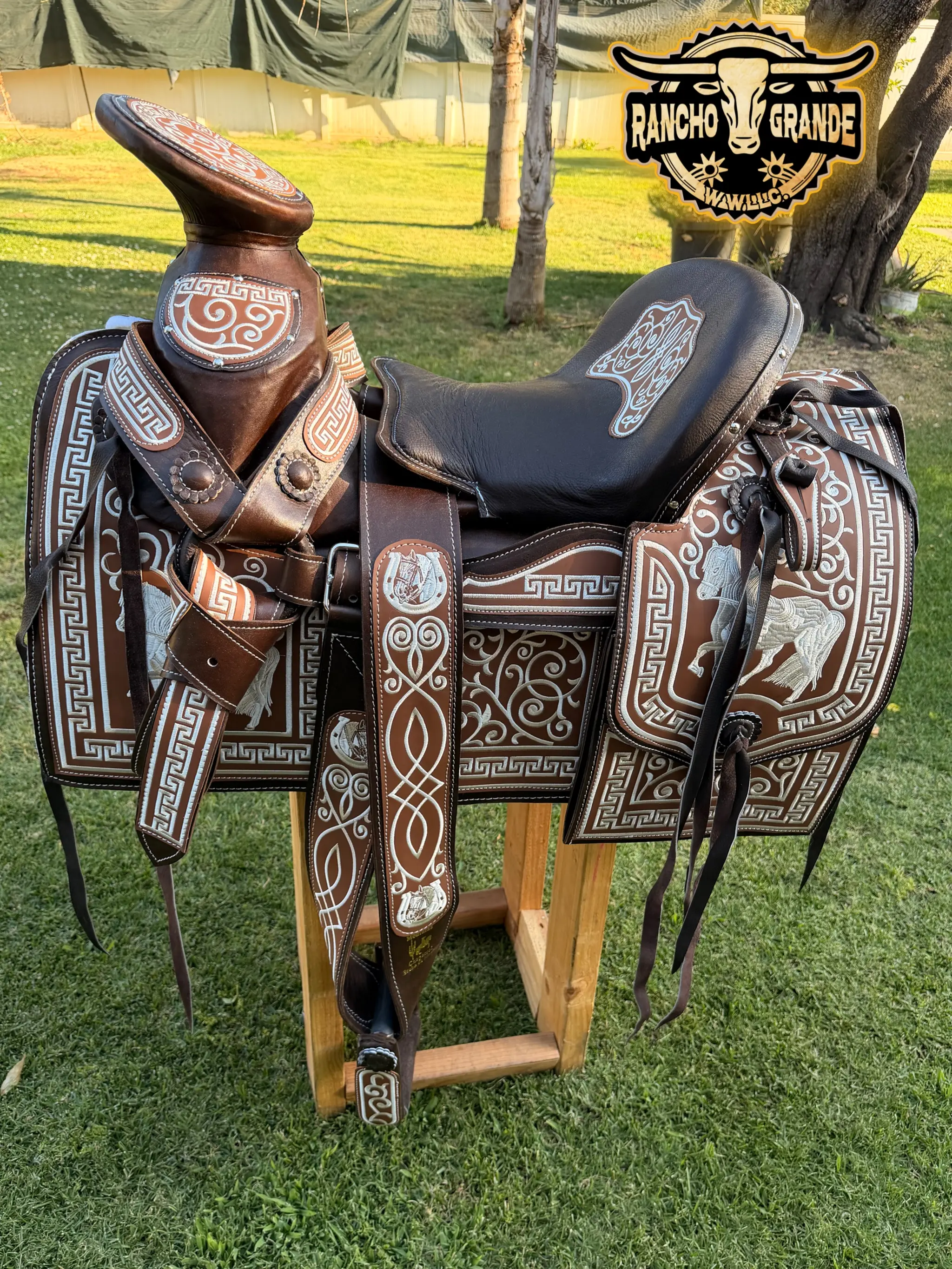 15.5" Montura para Caballos / Siila de Caballos / Saddle Horse