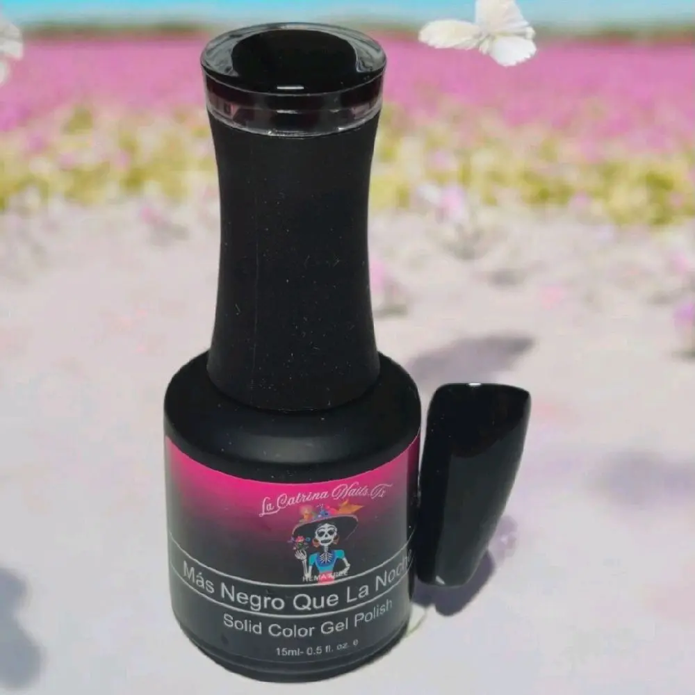 Más Negro Que La Noche/ Blacker Than the Night. Black HEMA-free / TPO Free gel polish