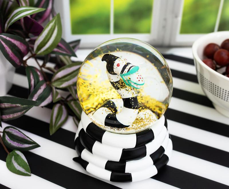 Beetlejuice Sandworm 4 Inch Collectible Snow Globe