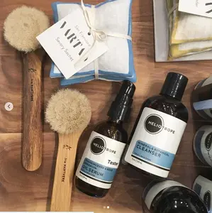 Iris Hantverk Face Brush
