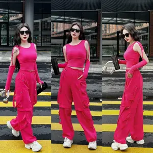 Hadong Women's sports set includes a personalized crop top in elastic, loose khaki jogger pants for gym, zumba, aerobics, dance