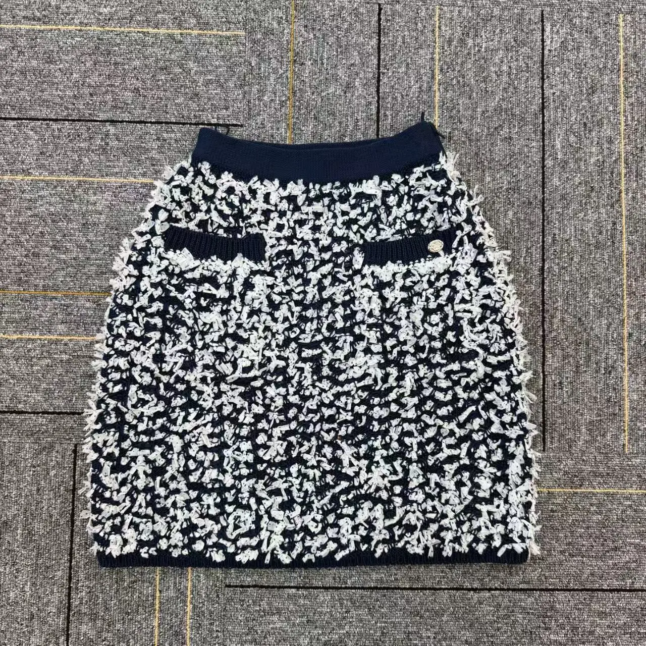 Pre-owned Women's Chanel Cotton Mini Skirt Size 36, Style N24154317, Designer Classic Fashion Skirt