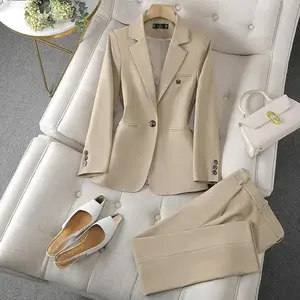 Women’s casual two-piece set: fashion business solid-color long-sleeve blazer and pants suit with a lapel collar, regular fit, suitable for all seasons, woven fabric, black top.