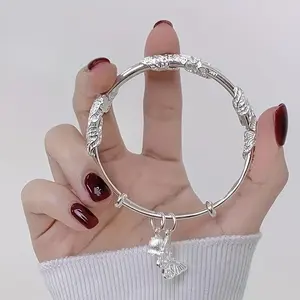 Sliding Bracelet with Adjustable Temperament And Butterfly Design, Suitable for Versatile Women's Jewelry, Essential for s, Perfect Gift for Valentine's Day And Mother's Day
