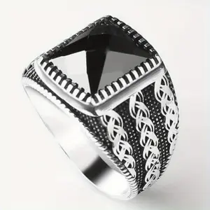 Men's Ring - 1pc New Style Creative Ring Inlaid With Artificial Gems, Holiday Gift For Male Friends