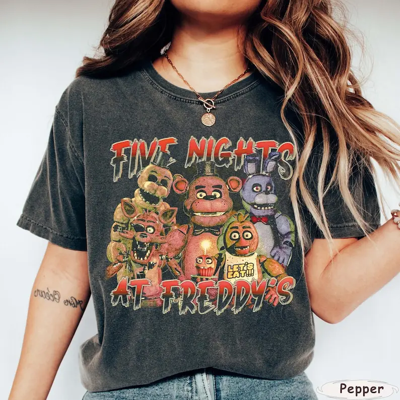 Men's Comfort Colors© 5 Nights At Freddy's (FNAF) Preppy Cotton Short-Sleeve T-Shirt - Soft Fabric, Relaxed Fit, Casual Preppy Top, Ideal Gift for Adults, All-Season Menswear