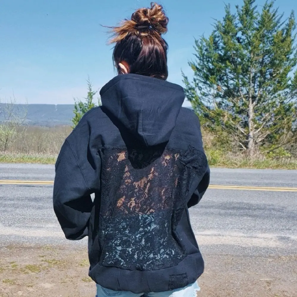 Backless Lace Hoodie - Stylish and Comfortable Design for Everyday Wear