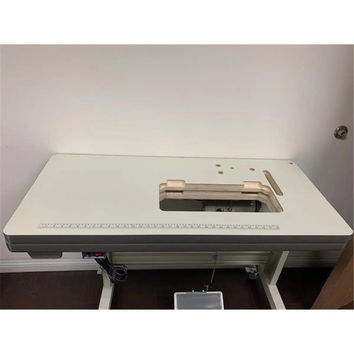 1541 Industrial Sewing Table / for DL8700 5550 DU1118 Type Single Needle Lockstitch Sewing Machines