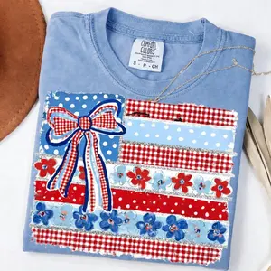Baian - Comfort Colors Coquette American Flag Shirt, Patriotic Bow Ditsy Floral, Checkered USA T-shirt, Retro Brushstroke, 4th of July Tee
