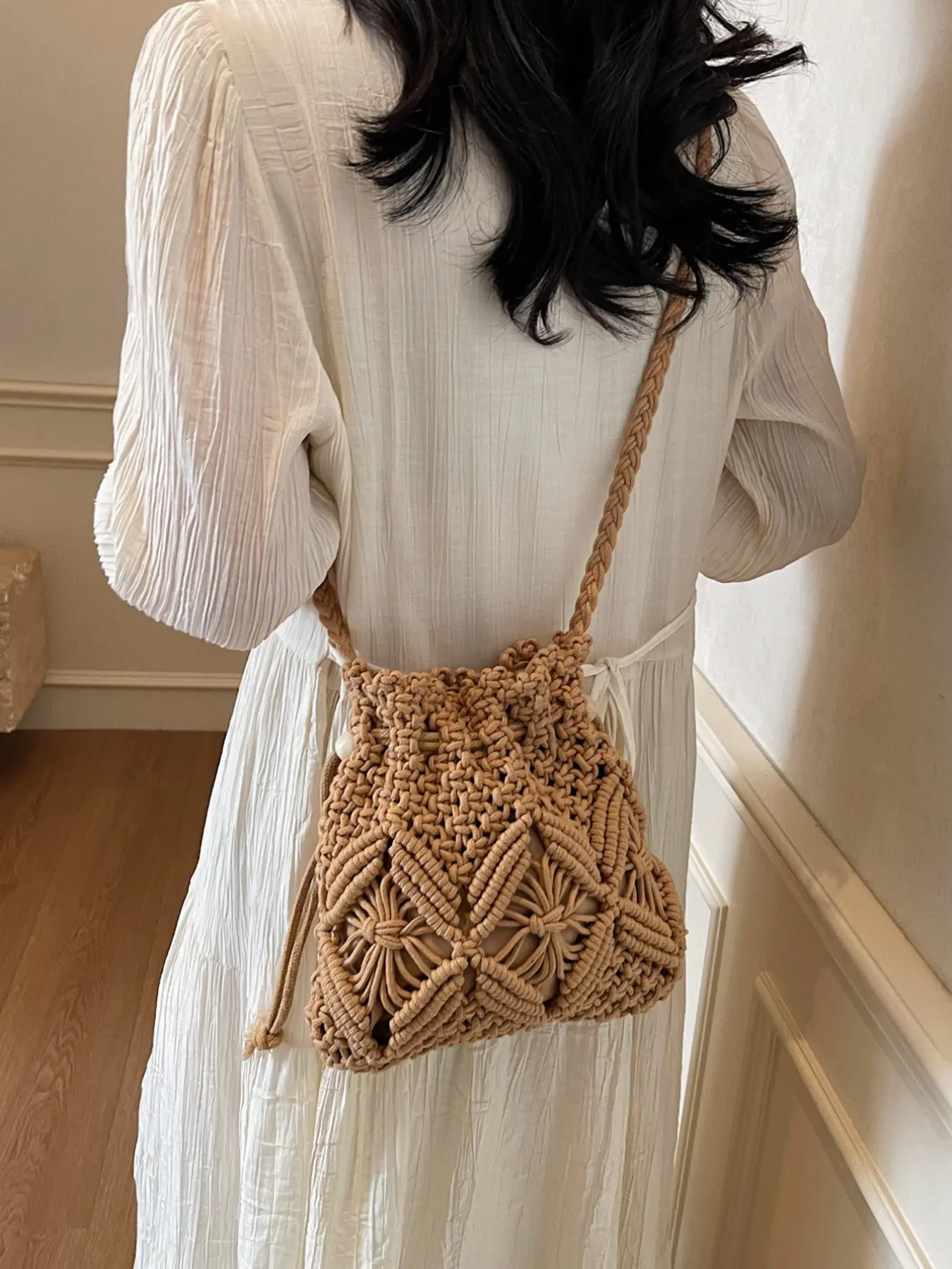 Women's Woven Crossbody Bag, Small Messenger Style Shoulder Bag, Casual Beach Travel Accessory, Beach Purse, Perfect for Daily Use and Vacations, Braided Crossbody, Casual Messenger Bags