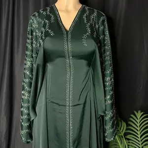 Djiba Abaya with built in belt