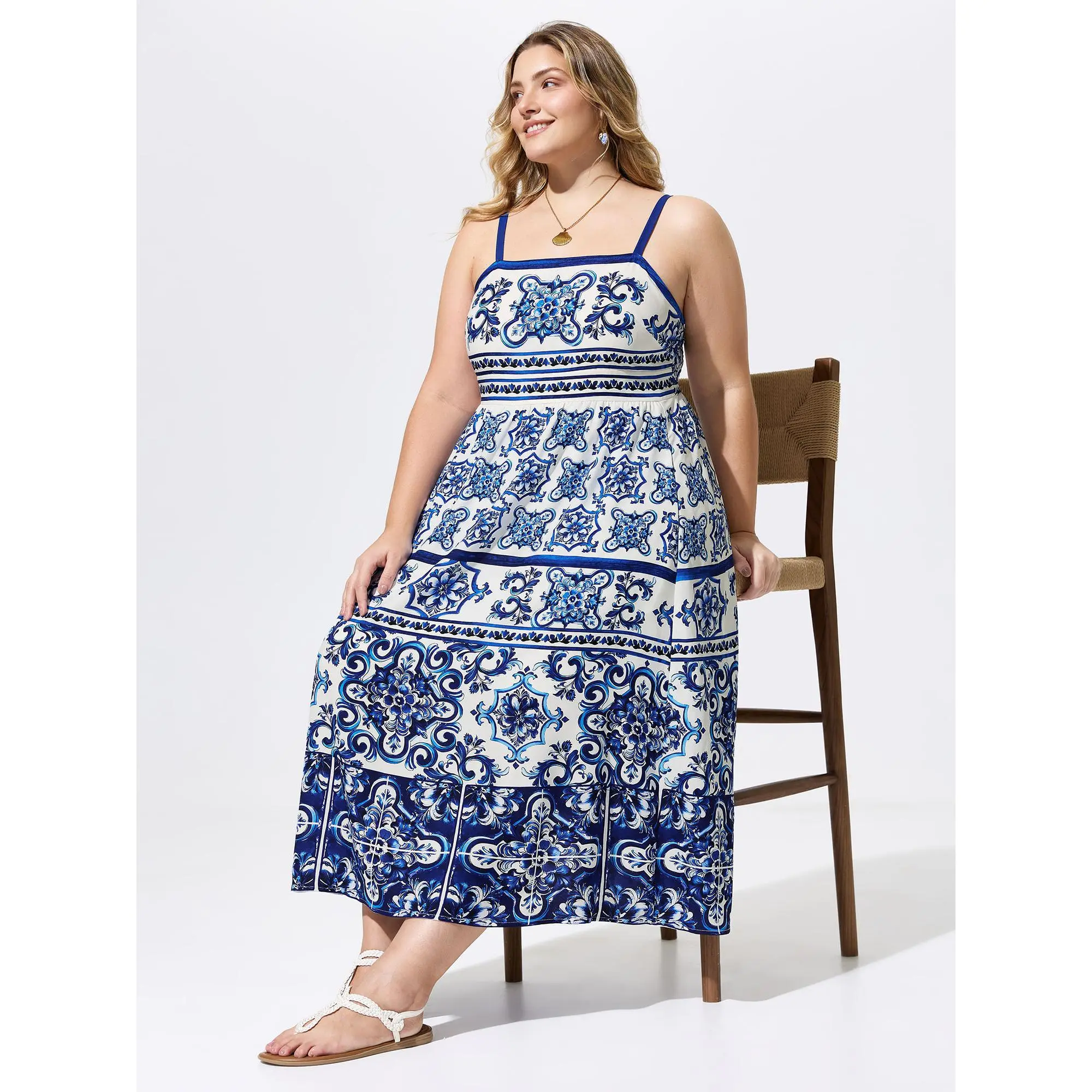 BloomChic Women's Plus Size Majolica Print Polyester Maxi Dress - Casual Sleeveless Cami Garment with Smocked Bodice, Pockets, Flowy Fabric, Ready-to-Wear Resort & Summer Casual Wear