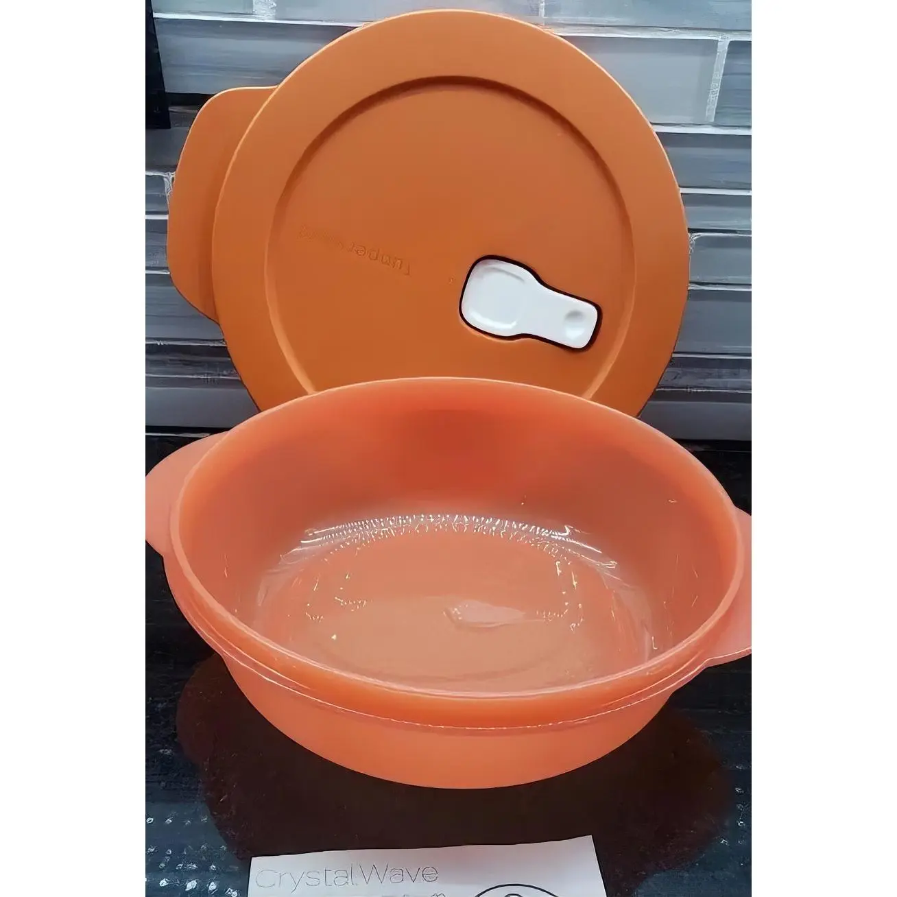 Tupperware CrystalWave Orange Round 3 1/2 Cup Dish Microwave Reheatable with Splatter-Free Seal & Stain Control Technology
