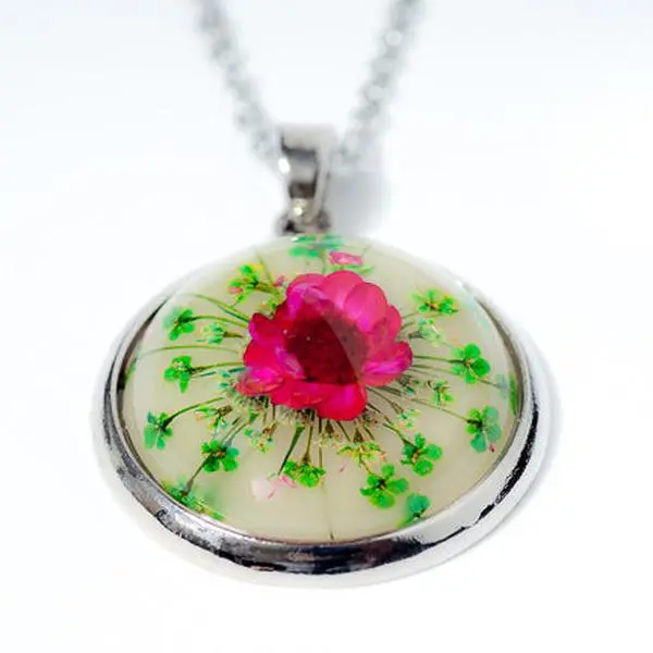 Orb Necklace Pink