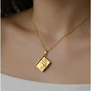 "Best Mom Ever" Engraved Book Necklace - Stainless Steel Locket Pendant, Mother's Day gift, stainless steel small book pendant that can be opened and engraved, the best gift for mom