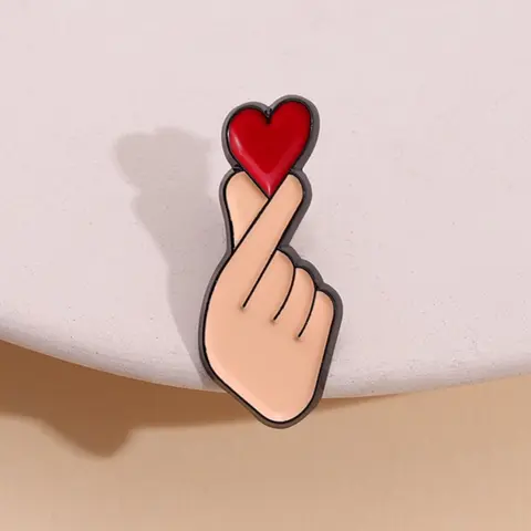Cute Cartoon Finger Heart Design Brooch, Alloy Brooch Pin, Lapel Brooch, Simple Casual Clothes Accessories for Women & Men, Perfect Brooches for Daily Use & Party