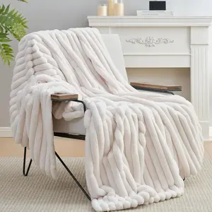 [Home Goods] Super Soft Imitation Fur Sofa Blanket | Luxury Striped Suede Thickened Blanket | Autumn and Winter Bedroom Sofa Warm Blanket | Family Holiday Season Warm Giftsliquid blanket