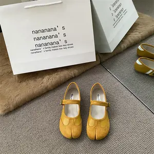 2026 Design Sense Handmade Sub-toed Pig's Trotter Ballet Shoes for Women Flat Bottom Soft Sole Single Shoes in Red Comfortable and Stylish