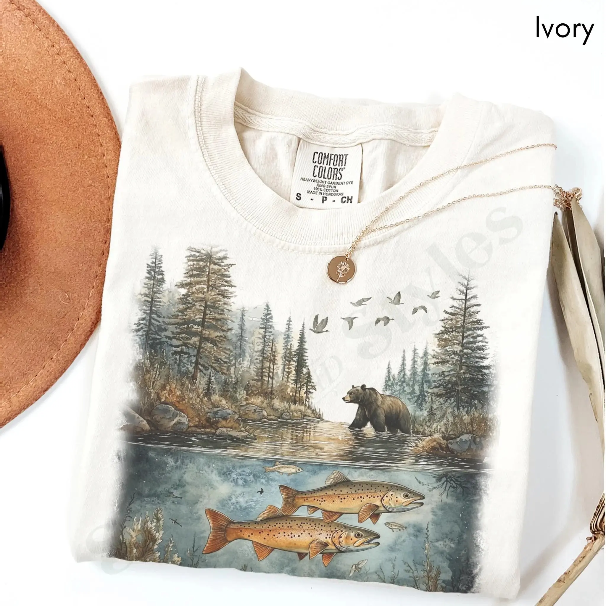 Comfort Colors Vintage Trout Crewneck T-shirt, Unisex Nineties Vintage Fishing Shirt, Wildlife Womens Men Tee, Gifts for Fisherman Fly Fishing